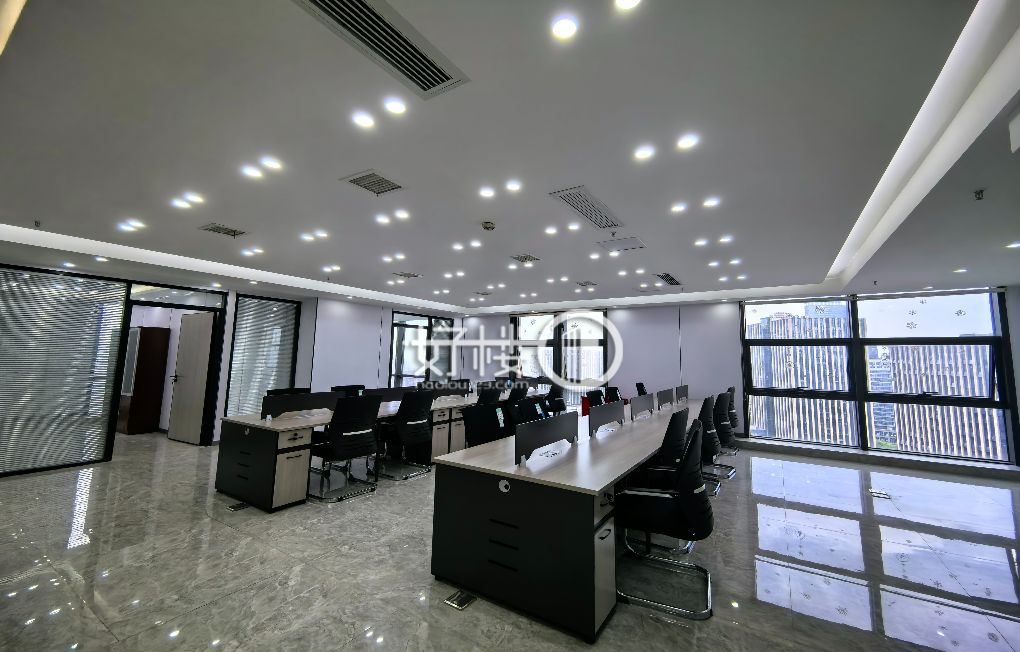 大坪丨龙湖时代天街丨4个独立办公室丨精装修配家具m²写字楼|办公室出租|租赁/租金/图片