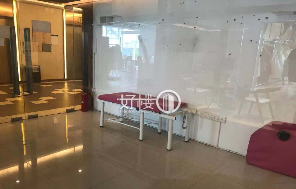 渝中区石油路龙湖时代天街精装修户型方正采光好m²写字楼|办公室出租|租赁/租金/图片