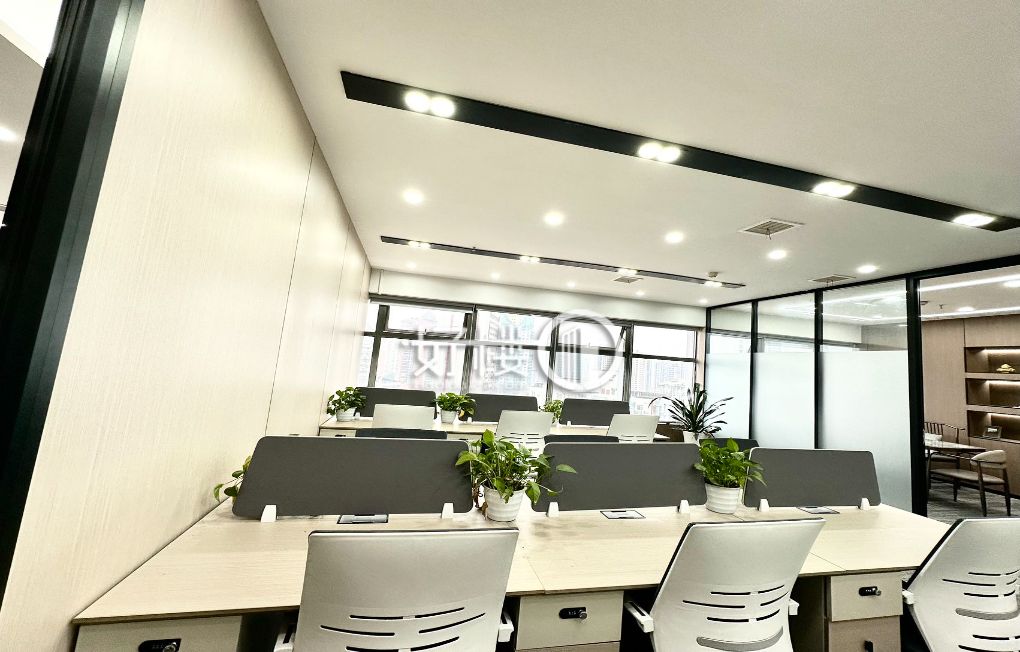 杨家坪轻轨直达 高端写字楼 精装多隔断 可以配家具写字楼|办公室出租|租赁/租金/图片