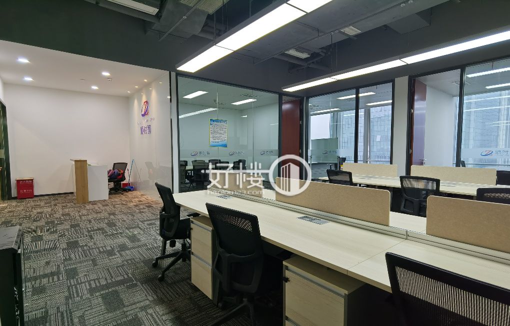 江北嘴 国金中心写字楼带全套品质家具含税 轻轨出口m²写字楼|办公室出租|租赁/租金/图片