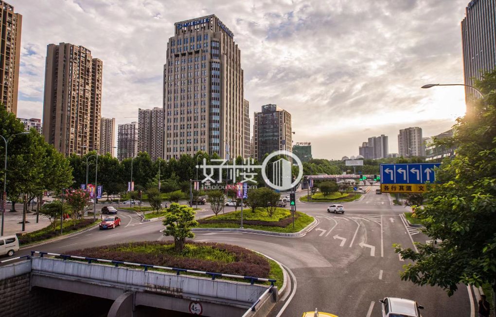 重庆总部城C1栋写字楼|办公室出售|租赁/租金/图片