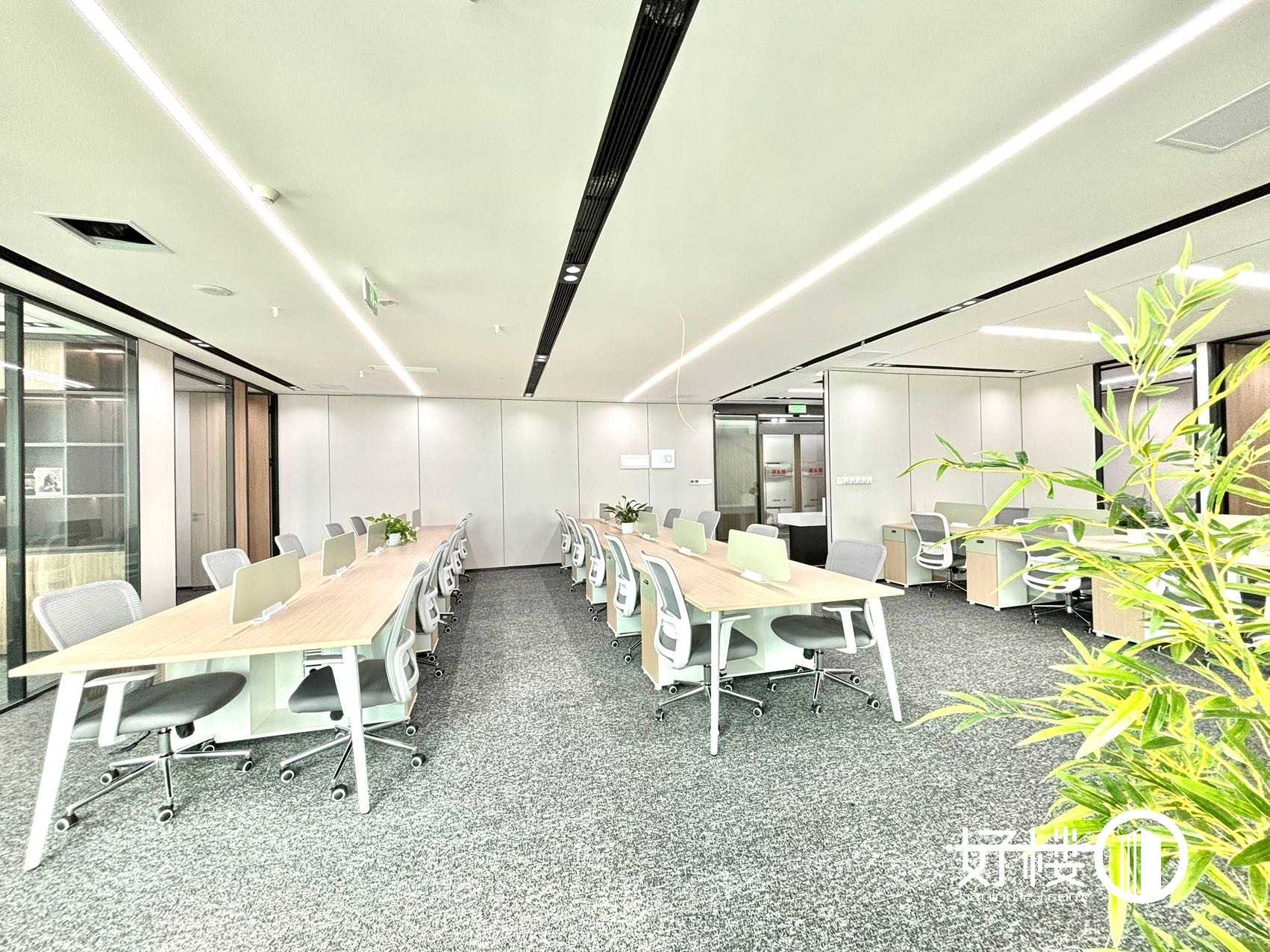 江北嘴力帆中心｜轻轨6号线步行即达｜一线江景精装办公室出租新闻资讯|写字楼|办公室出租|租赁/租金/图片