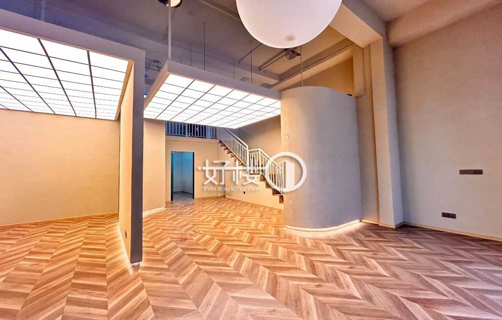 江北嘴核心商务区 星耀天地 精装跃层办公室出租新闻资讯|写字楼|办公室出租|租赁/租金/图片