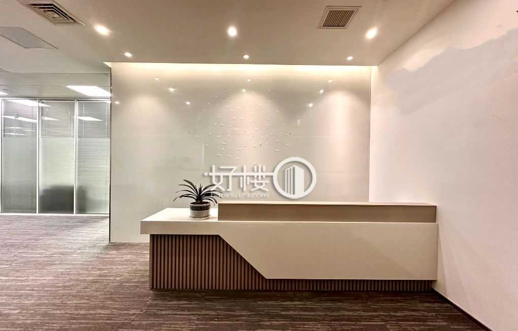 渝中區解放碑環球金融中心辦公室出租：5A甲級精裝拎包辦公優選