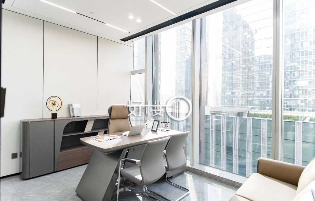 兩江新區江北嘴金融城1號T1寫字樓出租：核心商圈靈活辦公之選