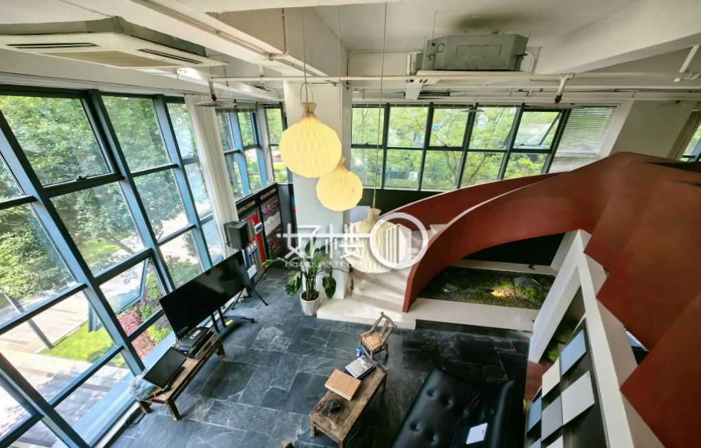 两江新区北滨二路保利中心LOFT办公室出售：创意空间与商务价值的融合新闻资讯|写字楼|办公室出租|租赁/租金/图片