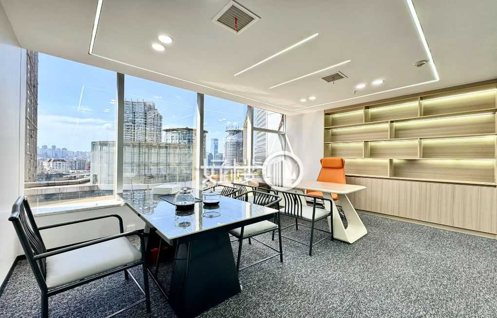 解放碑CBD核心资产：国贸中心精装写字楼出售房源