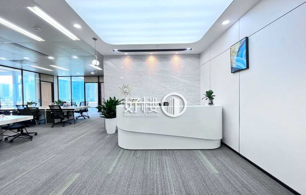 两江新区江北嘴国金中心：精装现房写字楼出租，品质办公之选