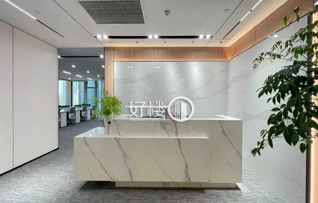 江北嘴CBD金融城3号：地铁口精装写字楼出租，高效办公优选